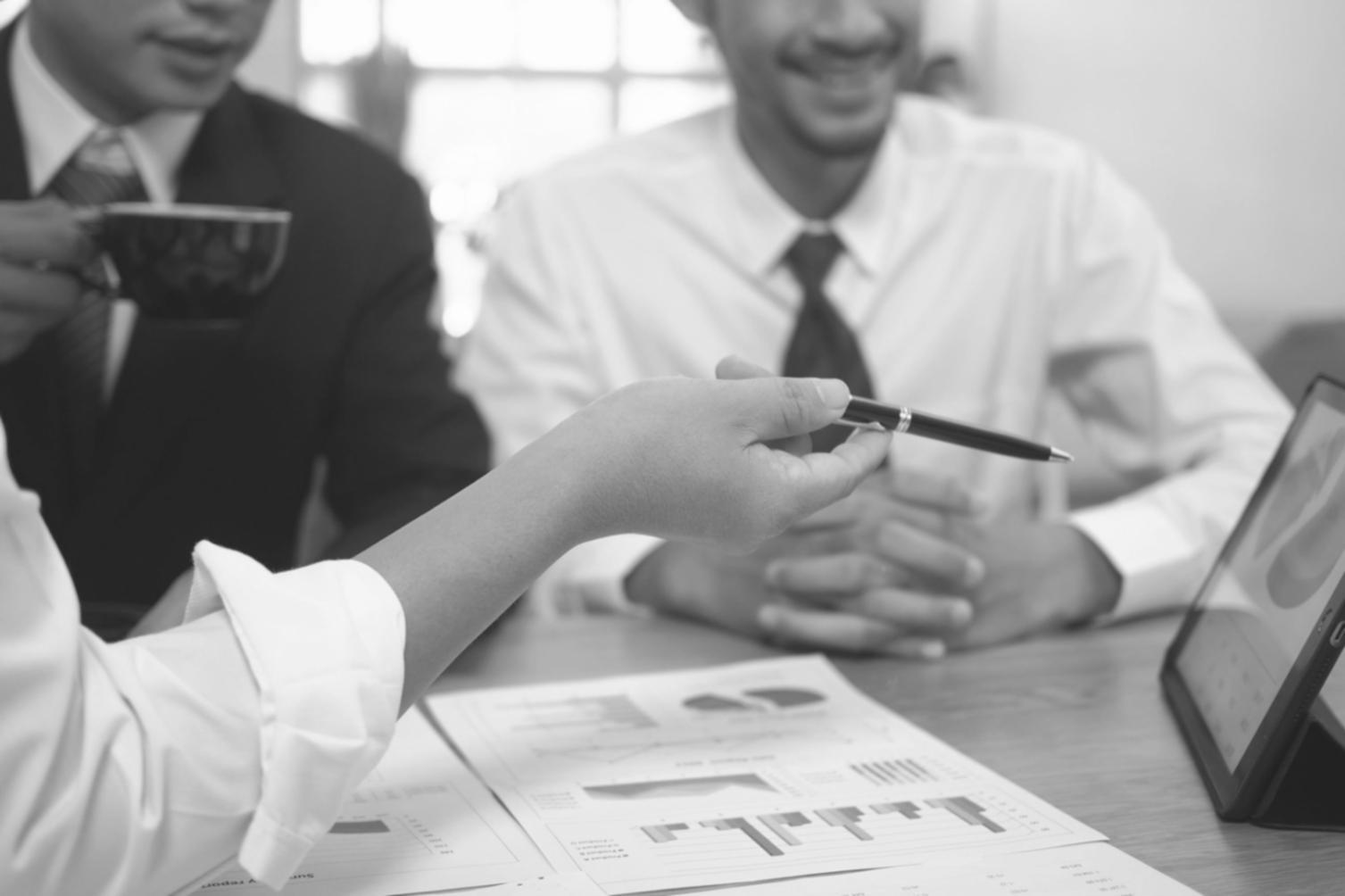 Graphiques et structures de prix analysés